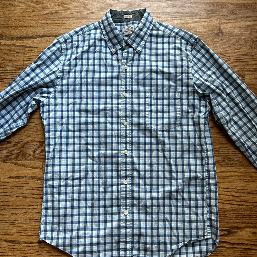 J. Crew slim men’s size medium blue green white plaid button down collared shirt